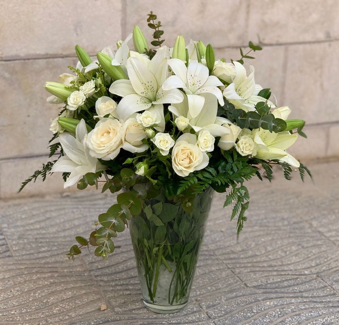 Premium white lilies and roses