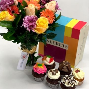 6 Cup Cakes + Flowers bundle (secret cake)