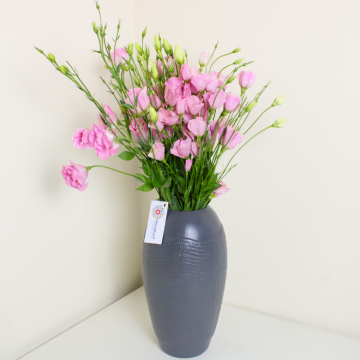 Louisiana flowers in  vase amman jordan delivery 