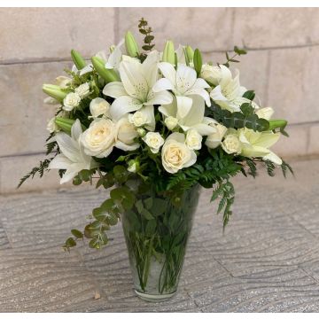 Premium white lilies and roses