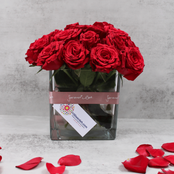 red roses valentine square vase amman jordan