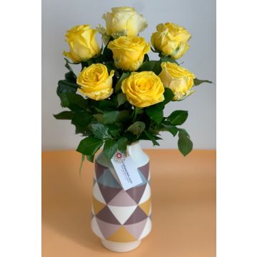 Sweet Yellow (Vase included)